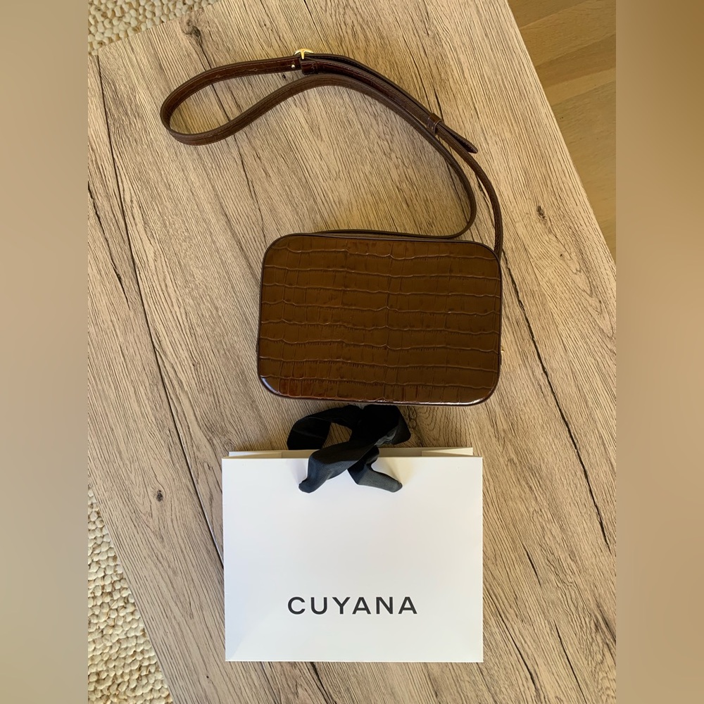 Cuyana Camera Bag